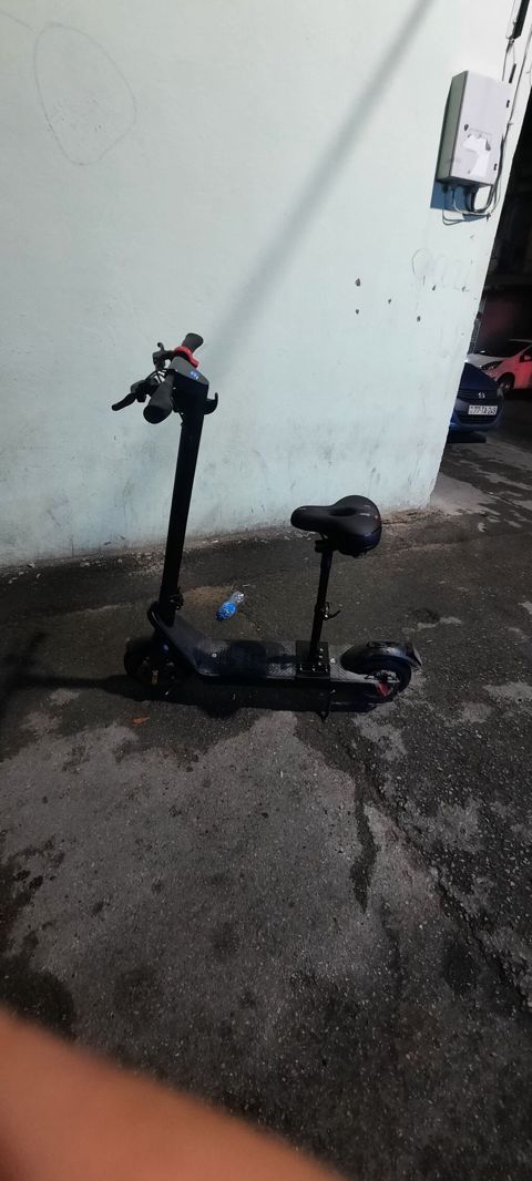 1 ay sürülüb. X9 Plus modeli. Oturacaqlı elektrik skuteri - Rəng — 740 ₼ · Bakı · Skuterlər 1 ay sürülüb. X9 Plus modeli. Oturacaqlı elektrik skuteri - Rəng — Bakı