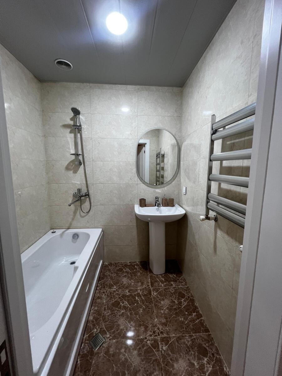 İcarəyə verilir 3 otaqlı yeni tikili 80 m² — Mənzil, Bakı (10)