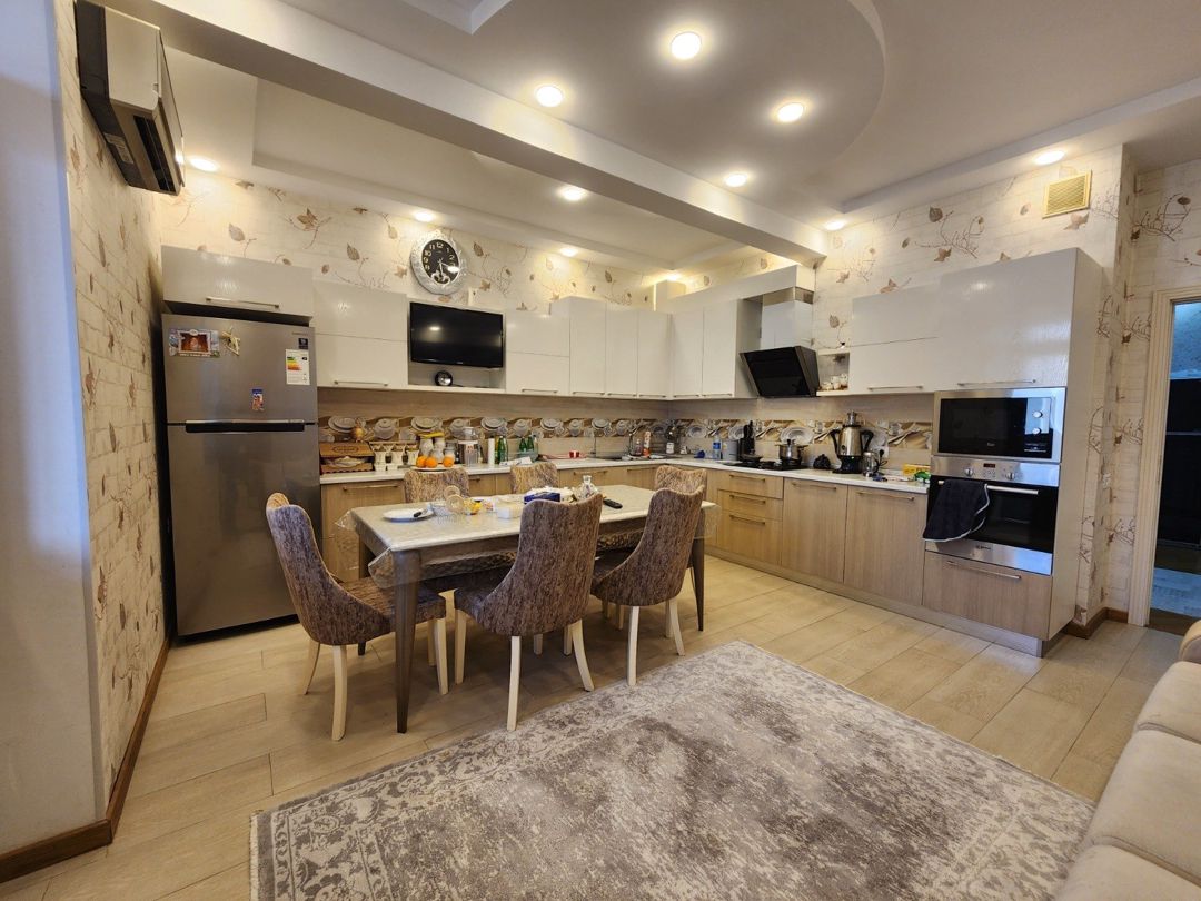 Satılır 5 otaqlı yeni tikili 240 m² — Mənzil, Bakı (4)