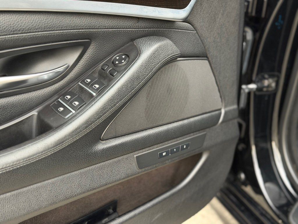 BMW 528, 2.0 L, 2015 il, 200 000 km — Avtomobillər, Bakı (12)