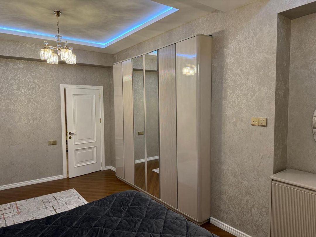İcarəyə verilir 3 otaqlı yeni tikili 234 m² — Mənzil, Bakı (2)