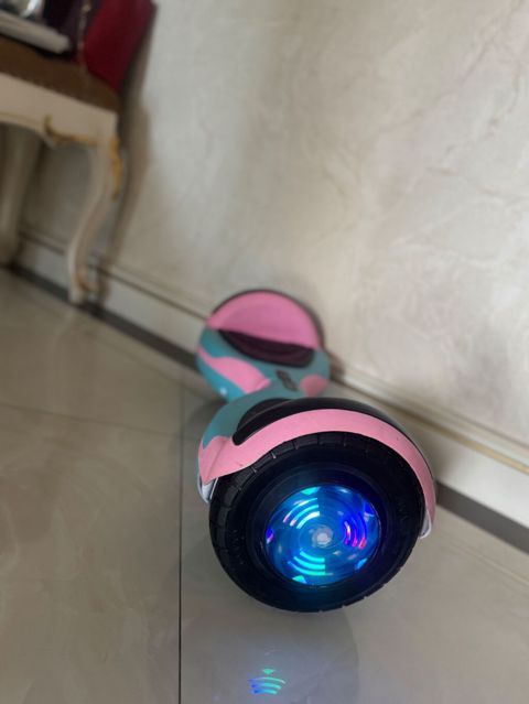 Self-Balancing Hoverboard – LED işıqlı, 2 təkərli elektrik skuter — 200 ₼ · Bakı · Hiroskopler Self-Balancing Hoverboard – LED işıqlı, 2 təkərli elektrik skuter — Bakı