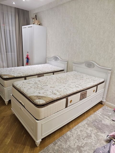 1200 man(Nəsimi). 2 ədəd çarpayı satılırortopedik matrasları var — 1 200 ₼ · Bakı · Mebel 1200 man(Nəsimi). 2 ədəd çarpayı satılırortopedik matrasları var — Bakı