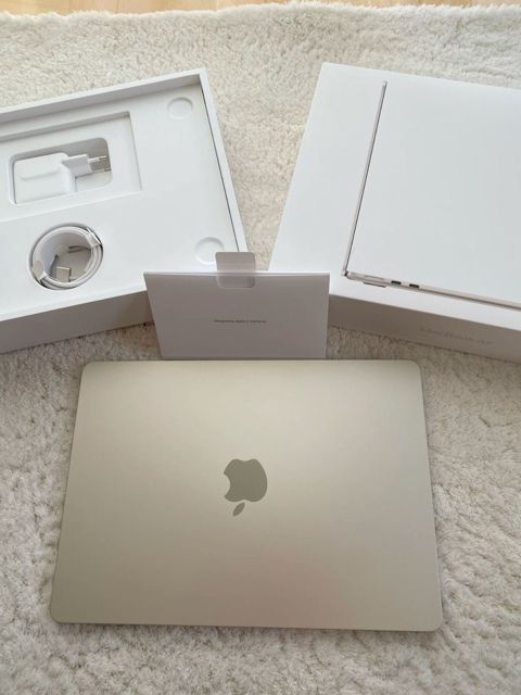 Apple Macbook Air 15'inch M5 16/512GB Starlight — Bakı