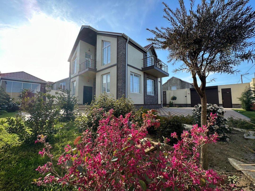 Satılır 4 otaqlı həyət evi/bağ evi 206 m² — Ev, villa, Bakı
