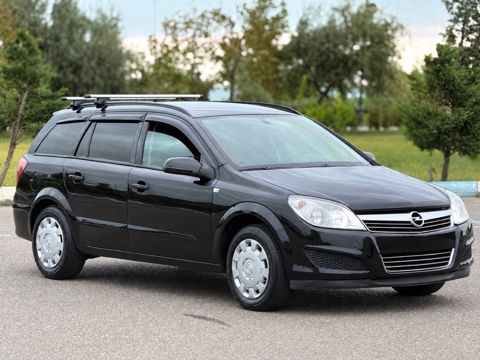Opel Astra, 1.4 L, 2009 il, 320 000 km — 12 500 ₼ · Bakı · Avtomobillər Opel Astra, 1.4 L, 2009 il, 320 000 km — Bakı