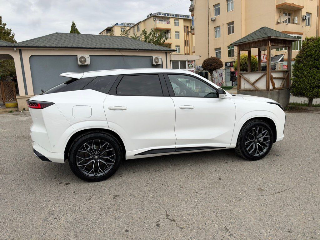 Changan Uni-Z, 1.5 L, 18.4 kWh, 2025 il, 28 000 km 10-ED-300 — Avtomobillər, Bakı (9)