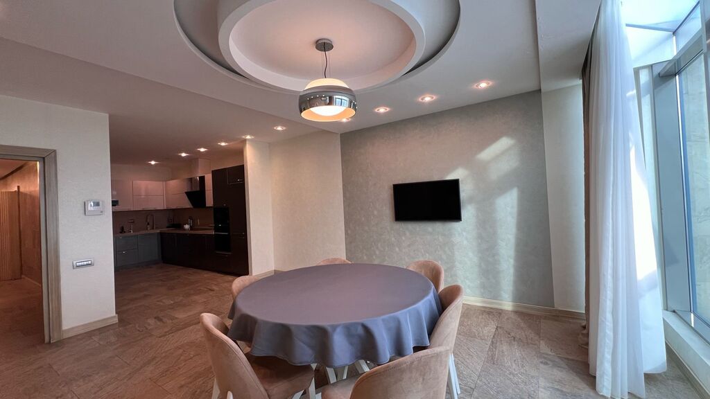 İcarəyə verilir 4 otaqlı yeni tikili 350 m² — Mənzil, Bakı (9)