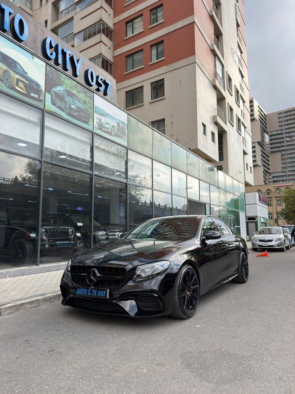 Mercedes E 300, 2.0 L, 2019 il, 90 000 km — Avtomobillər, Bakı (2)