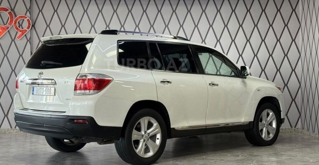 Toyota Highlander V6 4WD – ağ rəngli, geniş və komfortlu 7 nəfərlik — Avtomobillər, Bakı (6)