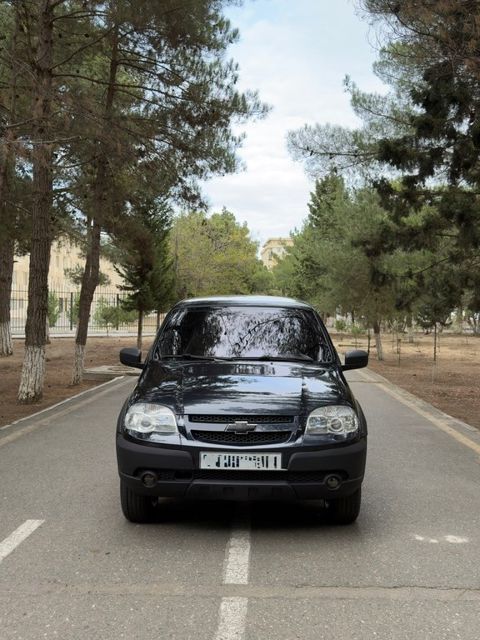 Chevrolet Niva, 1.7 L, 2013 il, 164 000 km — 11 700 ₼ · Sumqayıt · Avtomobillər Chevrolet Niva, 1.7 L, 2013 il, 164 000 km — Sumqayıt