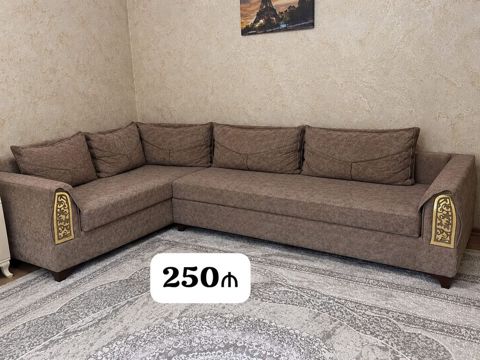 Divan satılır 250₼. açılır bazası var.Ünvan Xırdalan 1907. Fatimə99 — 250 ₼ · Bakı · Mebel Divan satılır 250₼. açılır bazası var.Ünvan Xırdalan 1907. Fatimə99 — Bakı