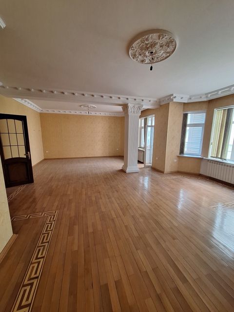 Satılır 4 otaqlı yeni tikili 273.4 m² — Bakı