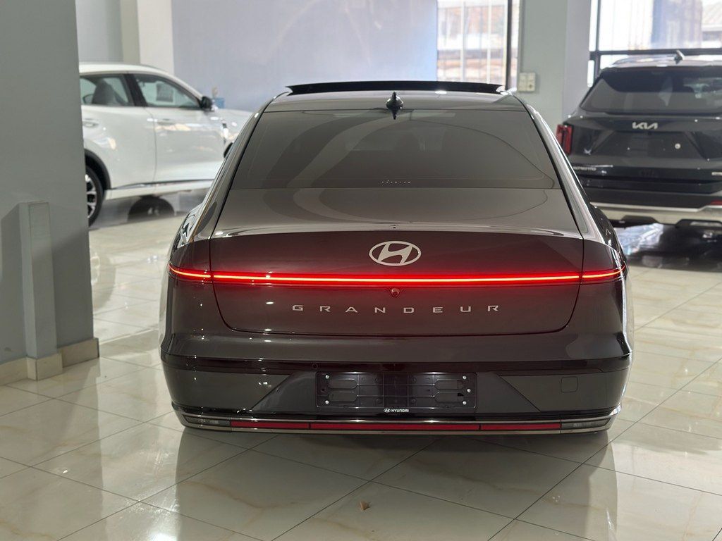 Hyundai Grandeur, 1.6 L, 1.49 kWh, 2023 il, 25 000 km — Avtomobillər, Bakı (6)