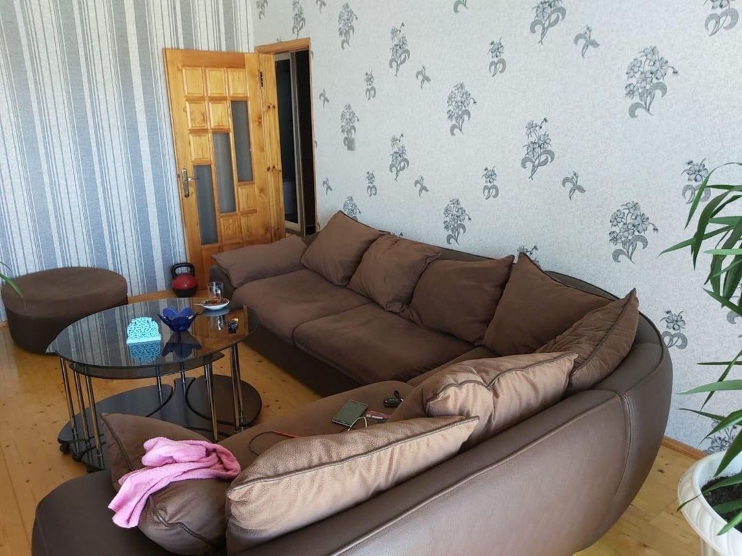 Satılır 4 otaqlı köhnə tikili 100 m² — Mənzil, Bakı (3)