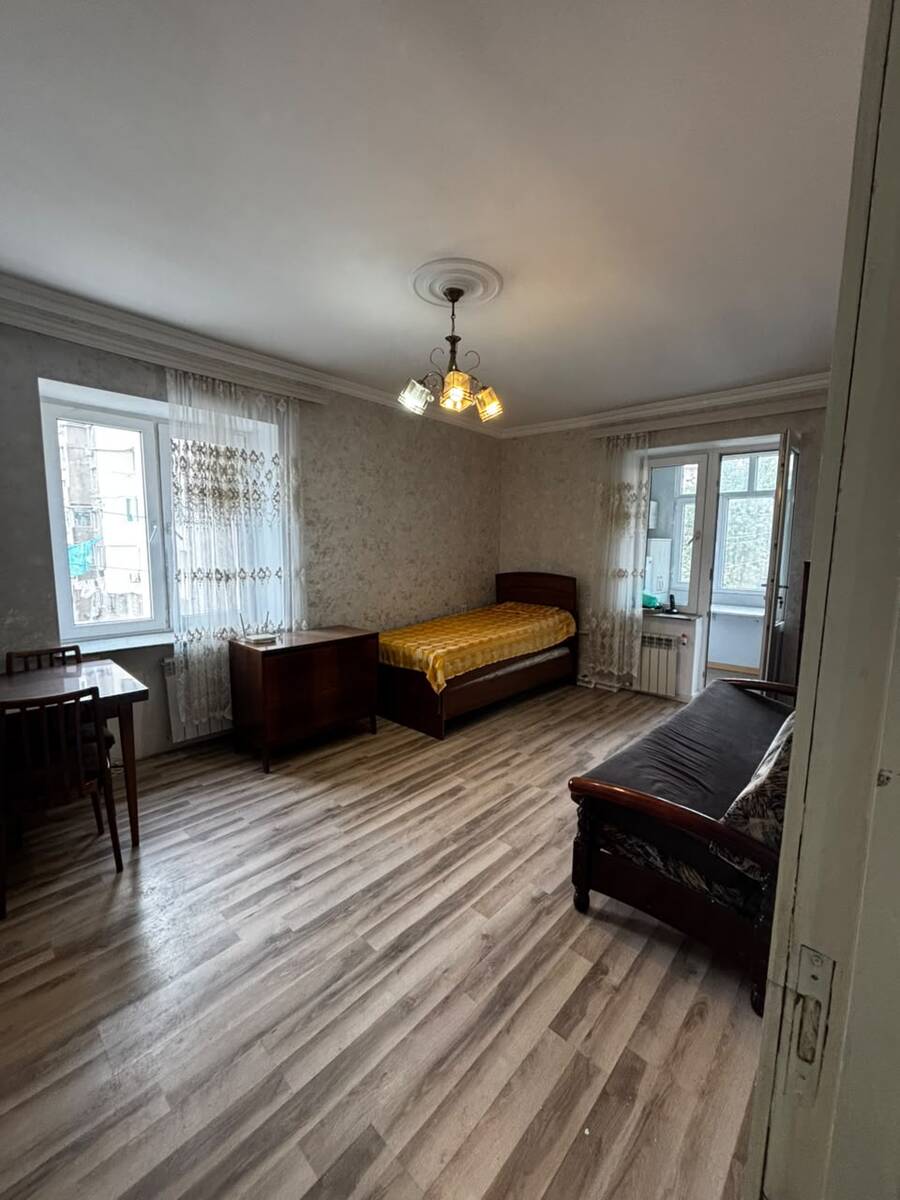 Satılır 2 otaqlı köhnə tikili 40 m² — Mənzil, Bakı