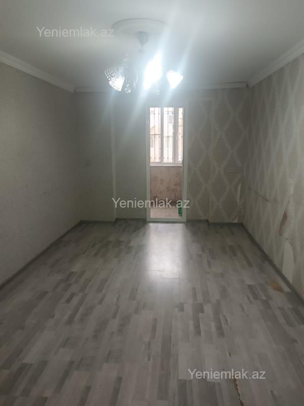 Satılır 3 otaqlı Bina evi menzil (Köhnə tikili), 80 m², 1-ci mikrorayon — Mənzil, Sumqayıt