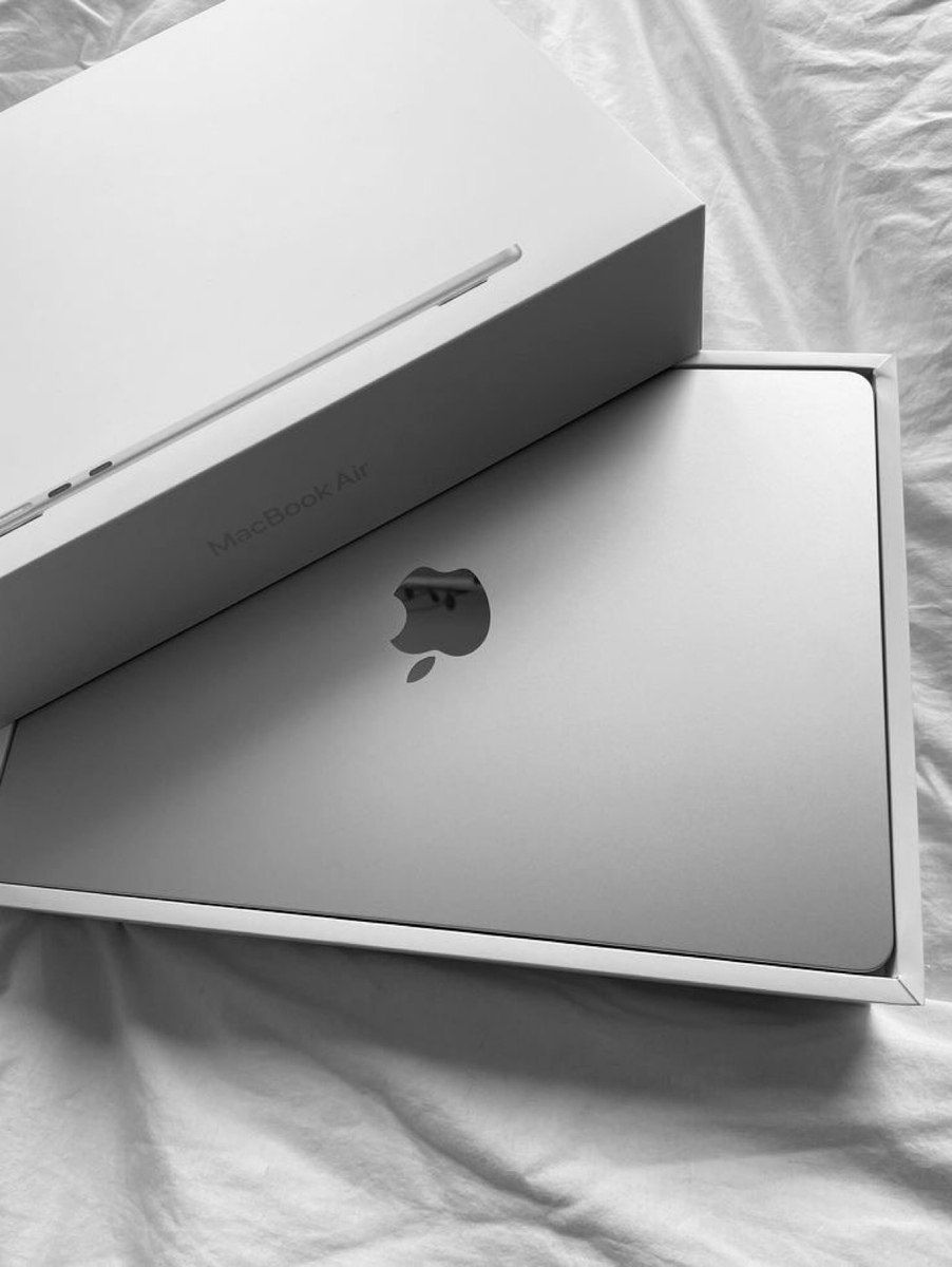 Apple Macbook Air 13'ich M5 16/512GB — Noutbuklar, Bakı (2)