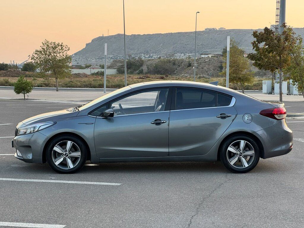 Kia K3, 1.6 L, 2016 il, 150 000 km — Avtomobillər, Bakı (4)