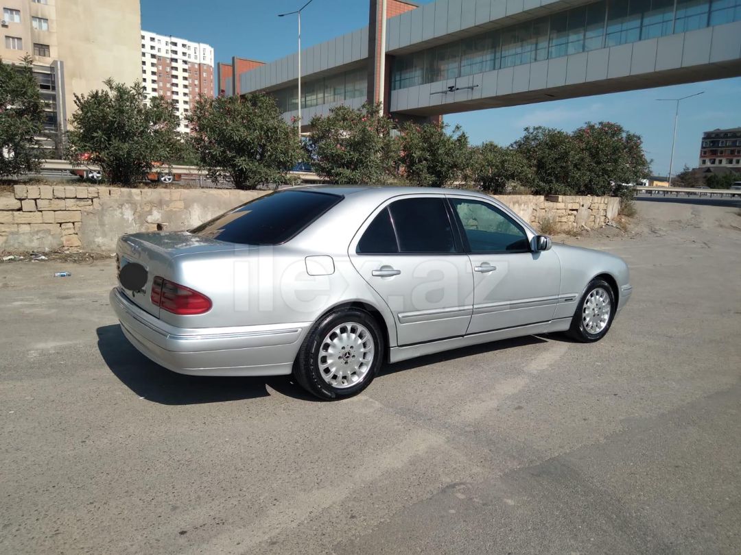 2000 Mercedes-Benz E 240, 2000, 400,000 km — Avtomobillər, Bakı (4)