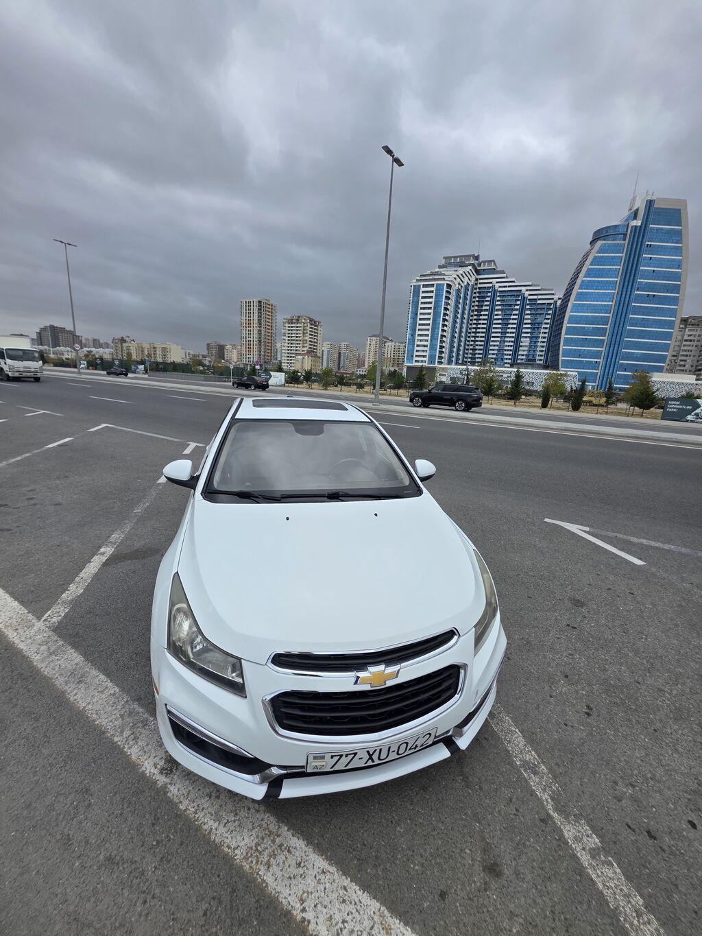 Chevrolet Cruze: 1.4 l 2014 il 195000 km Sedan 77-XU-042 — Avtomobillər, Bakı (6)