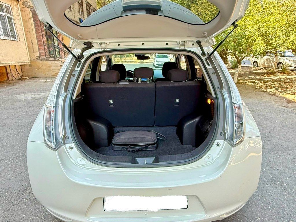 Nissan Leaf, 24 kWh, 2017 il, 122 000 km — Avtomobillər, Bakı (10)