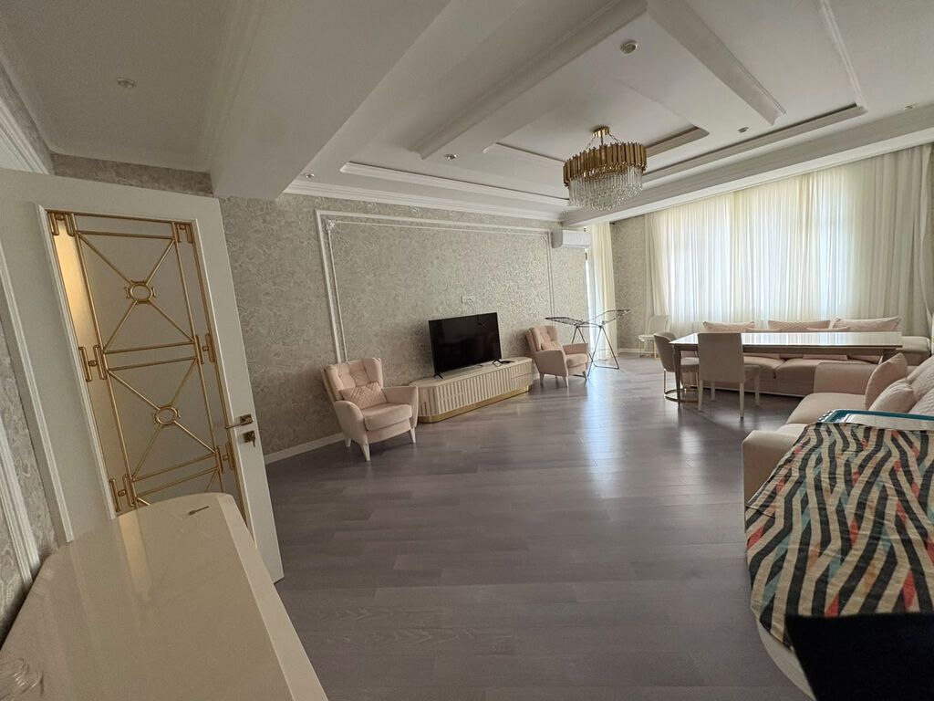 Nərimanovda, Təbriz Küçəsində "Estal MTK"-da 218 m² Lüks 5 Otaqlı — Mənzil, Bakı (2)