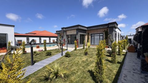 Satılır 5 otaqlı həyət evi/bağ evi 300 m² — Bakı