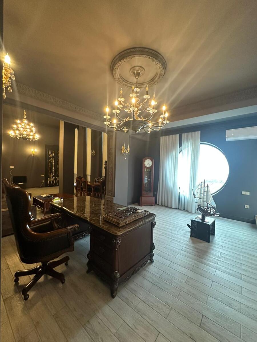 Satılır 8 otaqlı yeni tikili 1300 m² — Mənzil, Bakı (11)