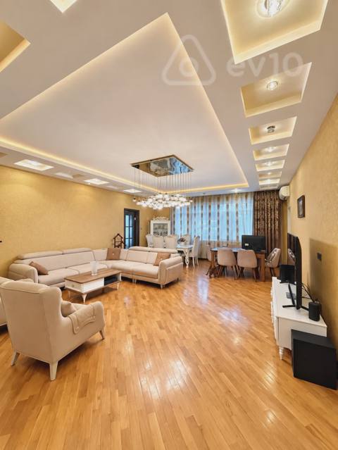 4 otaqlı mənzil, 200 m², Mərdanov Qardaşları küçəsi — Asif bəy