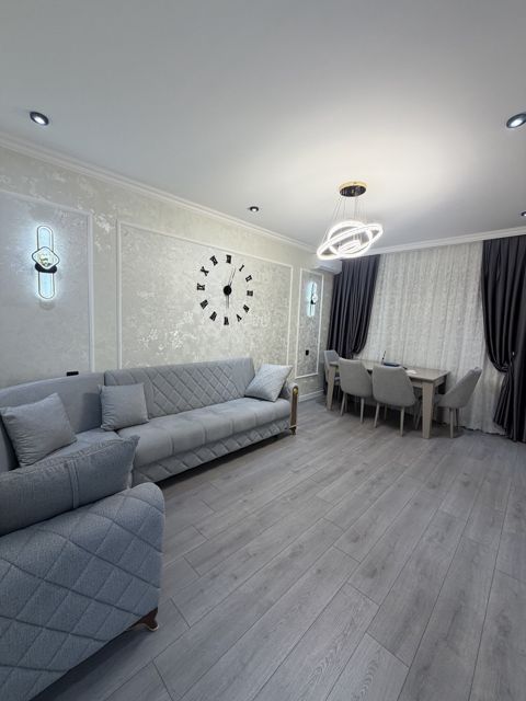 Satılır 2 otaqlı köhnə tikili 40 m² — Bakı