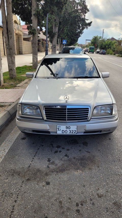Mercedes C 200, 2.0 L, 1995 il, 320 000 km — Xaçmaz