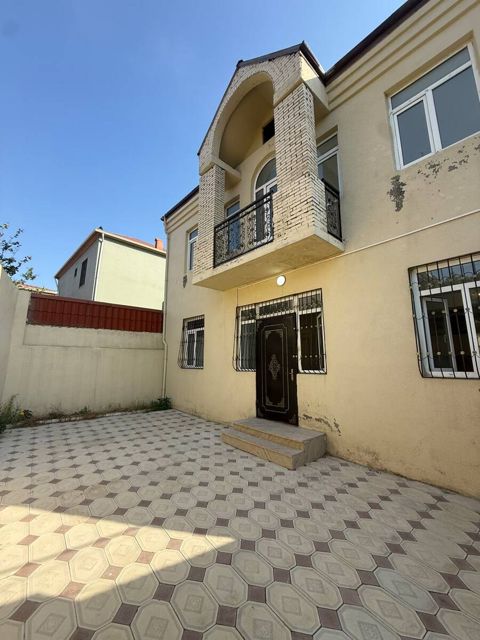 Satılır 4 otaqlı həyət evi/bağ evi 115 m² — 226 000 ₼ · Bakı · Ev, villa Satılır 4 otaqlı həyət evi/bağ evi 115 m² — Bakı