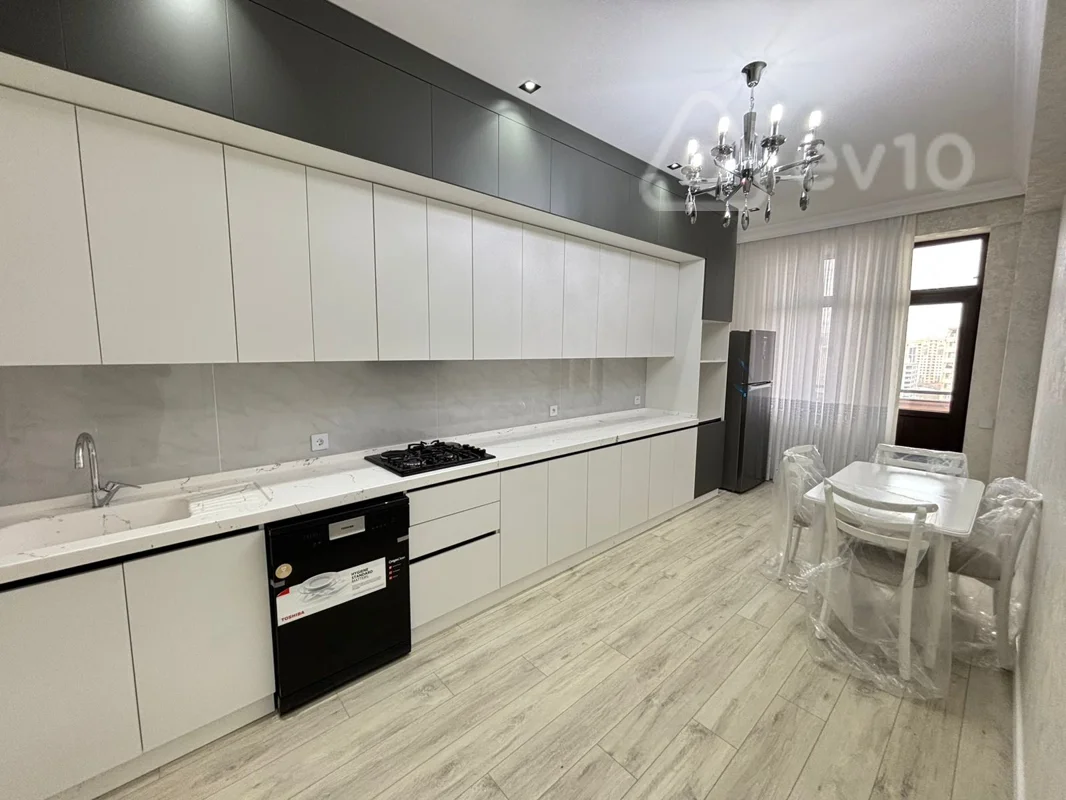 3 otaqlı mənzil, 151 m², serq bazari — kirayə — Mənzil, Bakı (7)