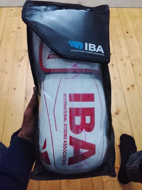 IBA (International Boxing Association) boks əlcəkləri seti - Brend — Gəncə