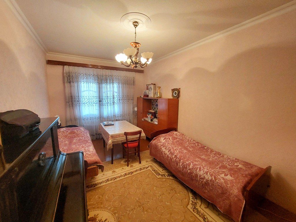 Satılır 4 otaqlı köhnə tikili 101 m² — Mənzil, Bakı (5)
