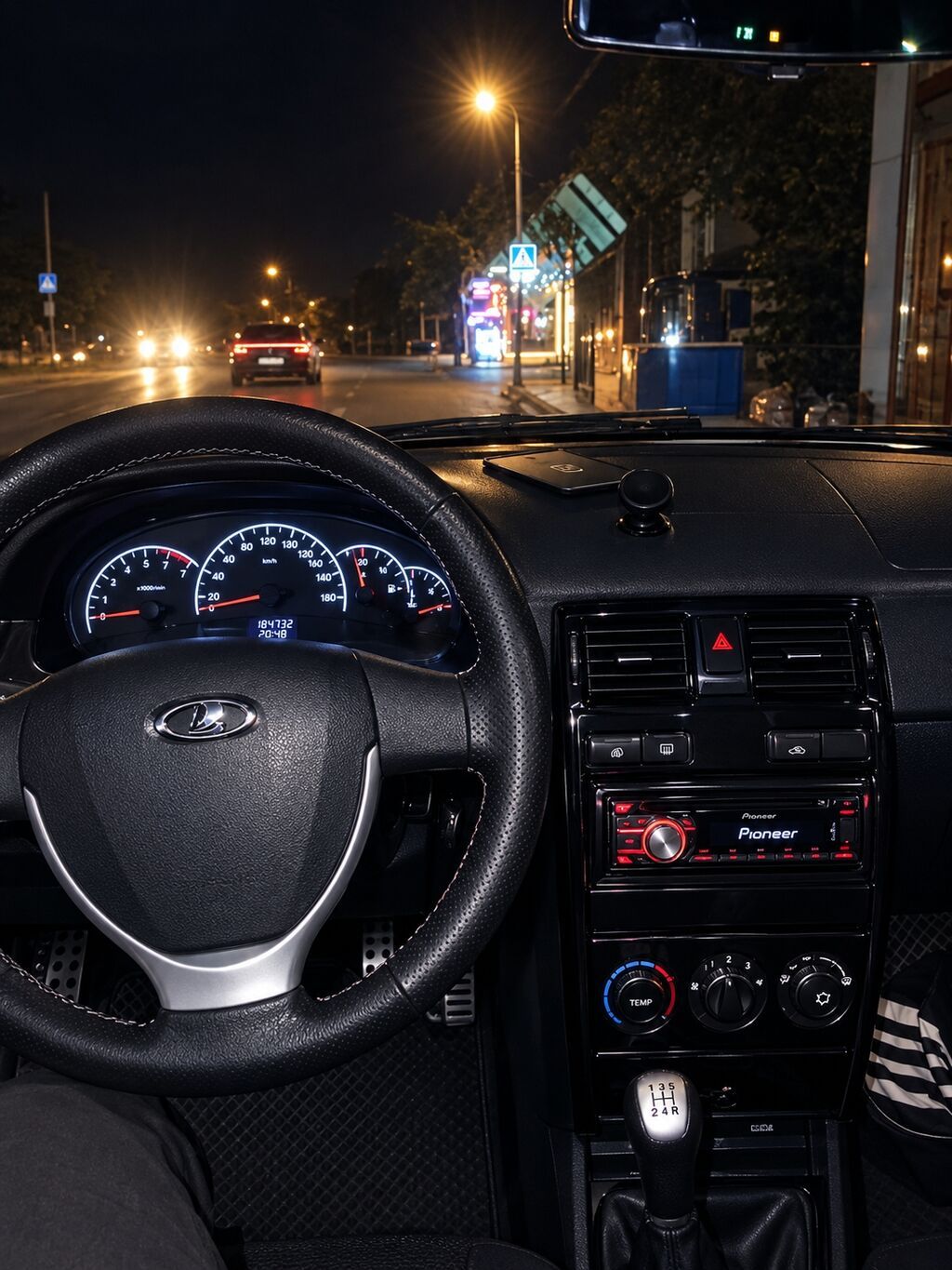 VAZ (Lada) Priora: 1.6 l 2013 il 381546 km Hetçbek 90-OG-216 — Avtomobillər, Bakı (2)