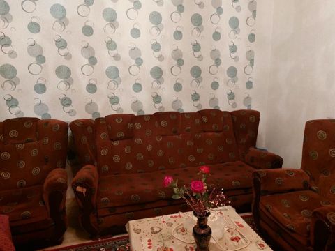 Klassik üslubda 1 divan və 2 ədəd kreslo dəsti satılır. Divan açılır — 50 ₼ · Digah · Qonaq otağı üçün Klassik üslubda 1 divan və 2 ədəd kreslo dəsti satılır. Divan açılır — Digah