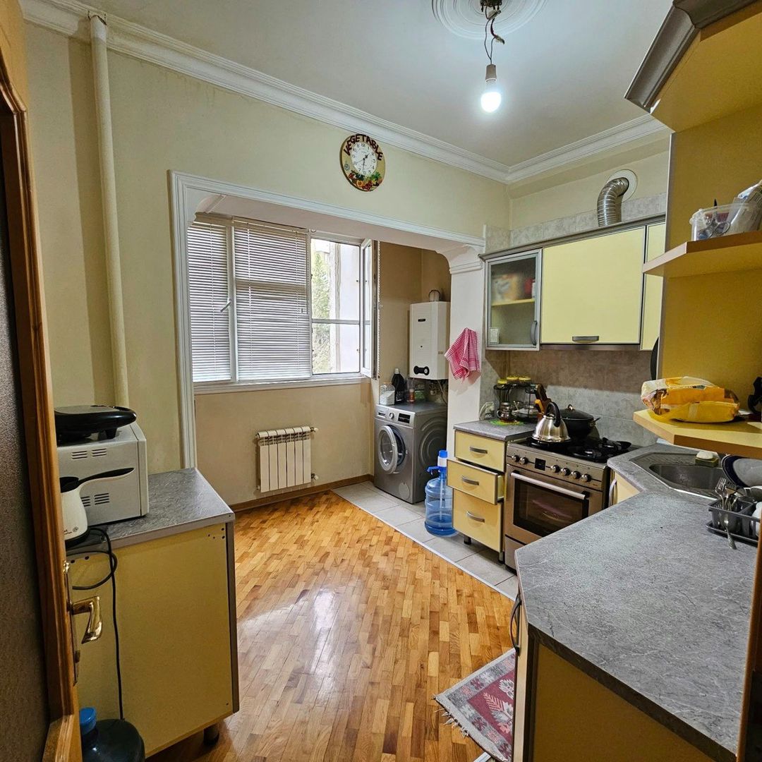 Satılır 4 otaqlı köhnə tikili 100 m² — Mənzil, Bakı (6)