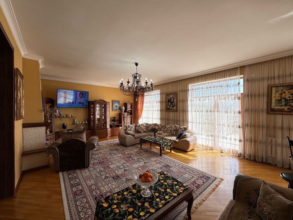 Satılır 7 otaqlı həyət evi/bağ evi 600 m² — Ev, villa, Bakı (3)