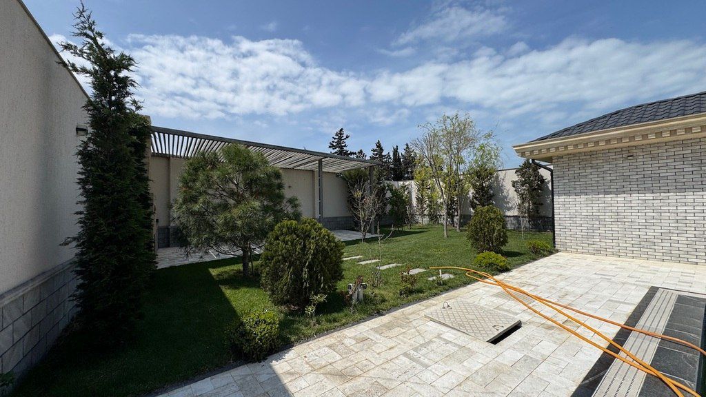 Satılır 7 otaqlı həyət evi/bağ evi 600 m² — Ev, villa, Bakı (5)