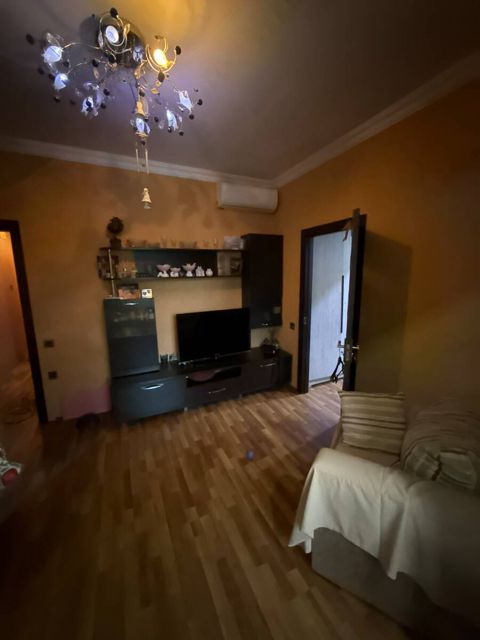 Satılır 3 otaqlı köhnə tikili 70 m² — Bakı