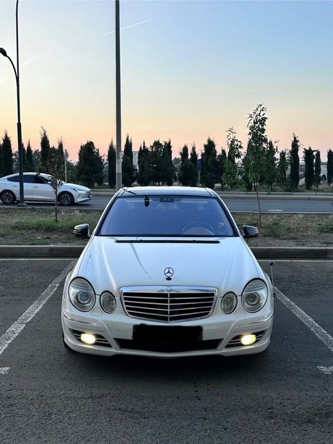 Mercedes E 350, 3.5 L, 2006 il, 260 000 km — 17 800 ₼ · Gəncə · Avtomobillər Mercedes E 350, 3.5 L, 2006 il, 260 000 km — Gəncə