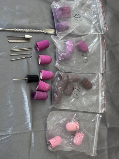 Manikür/pedikür üçün professional aksesuar dəsti Tərkibi — 10 ₼ · Bakı · Dırnaq və ayak qayğısı Manikür/pedikür üçün professional aksesuar dəsti Tərkibi — Bakı