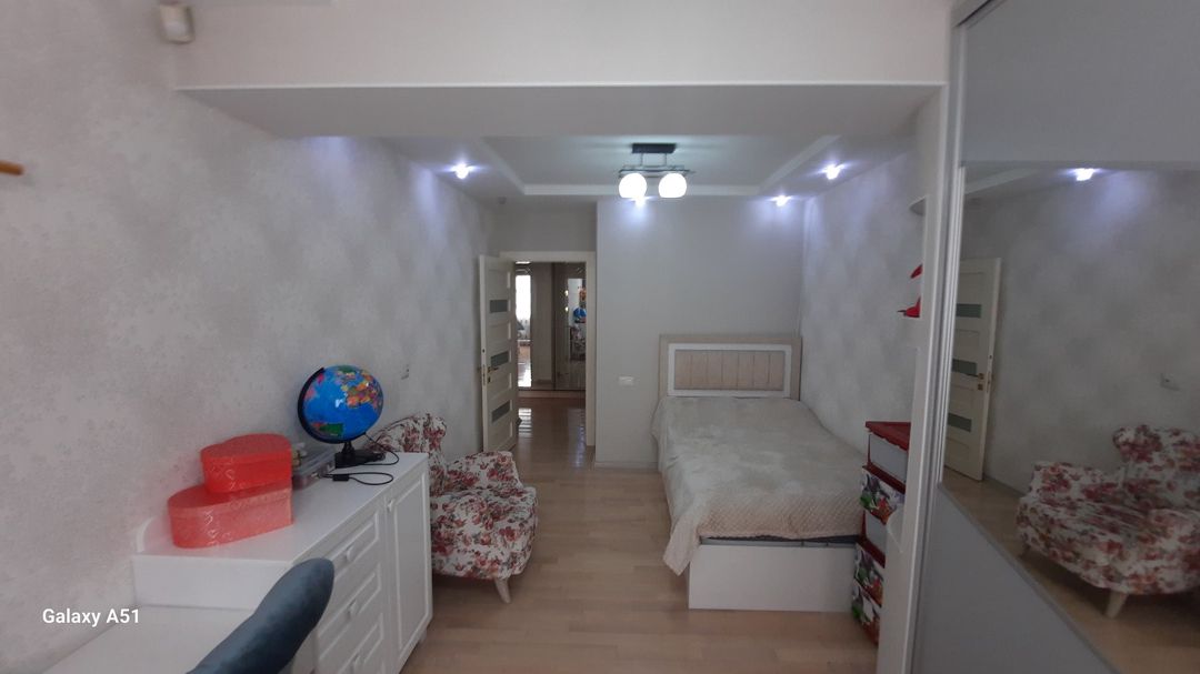 Satılır 3 otaqlı köhnə tikili 100 m² — Mənzil, Bakı (5)