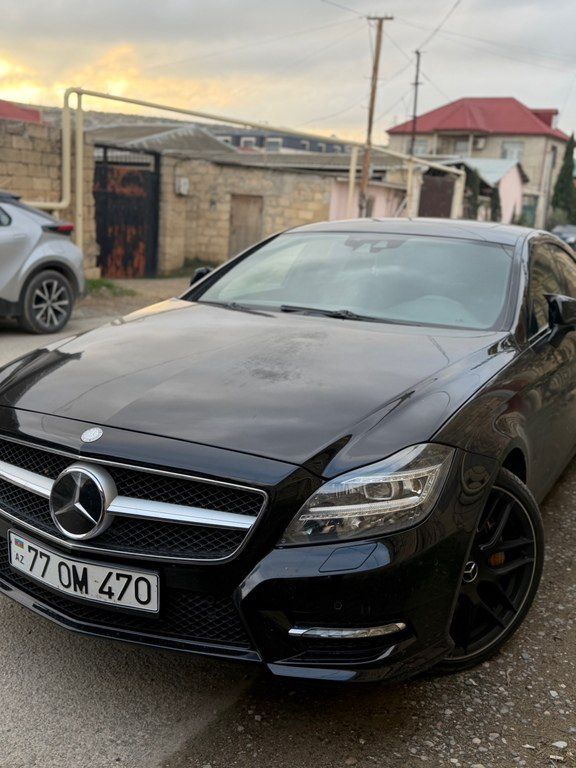 Mercedes CLS 500 4MATIC, 4.7 L, 2013 il, 180 000 km 77-OM-470 — Avtomobillər, Bakı (4)