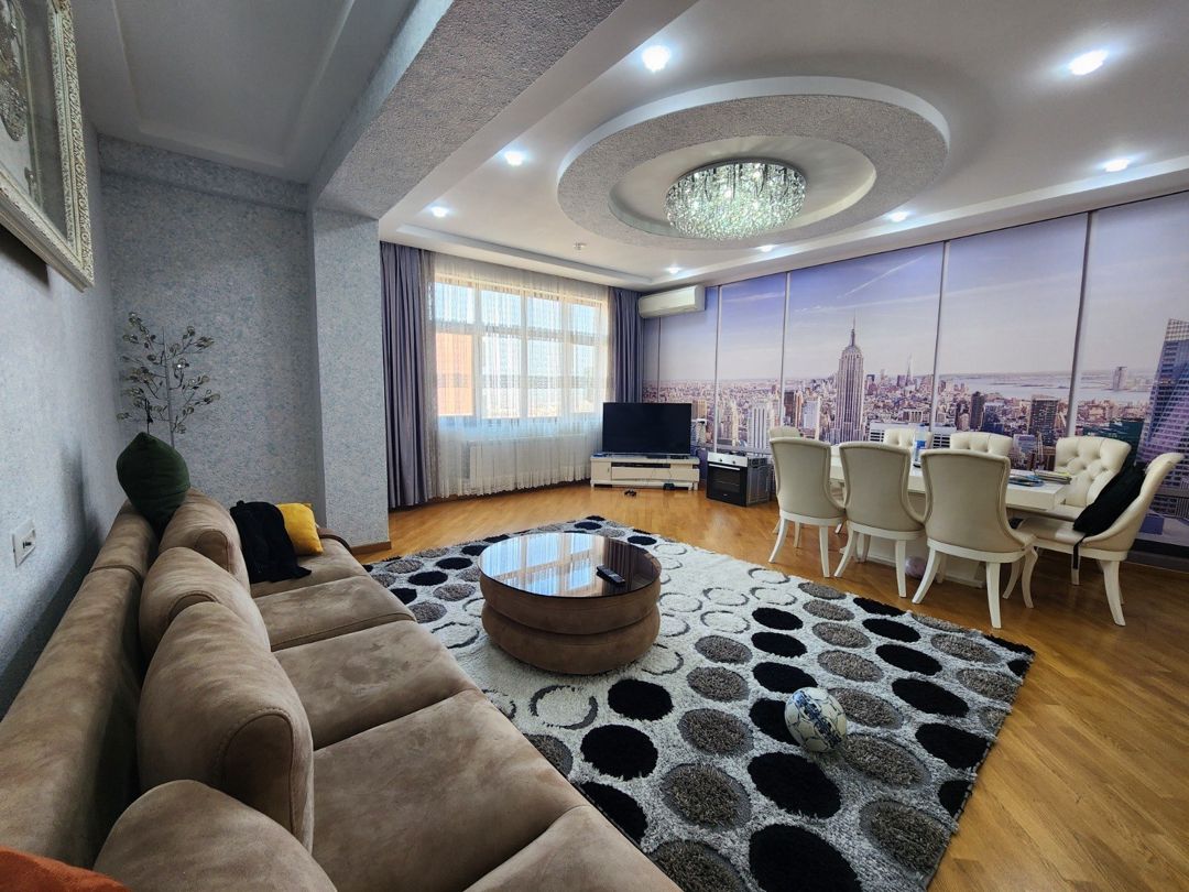Satılır 5 otaqlı yeni tikili 240 m² — Mənzil, Bakı (3)