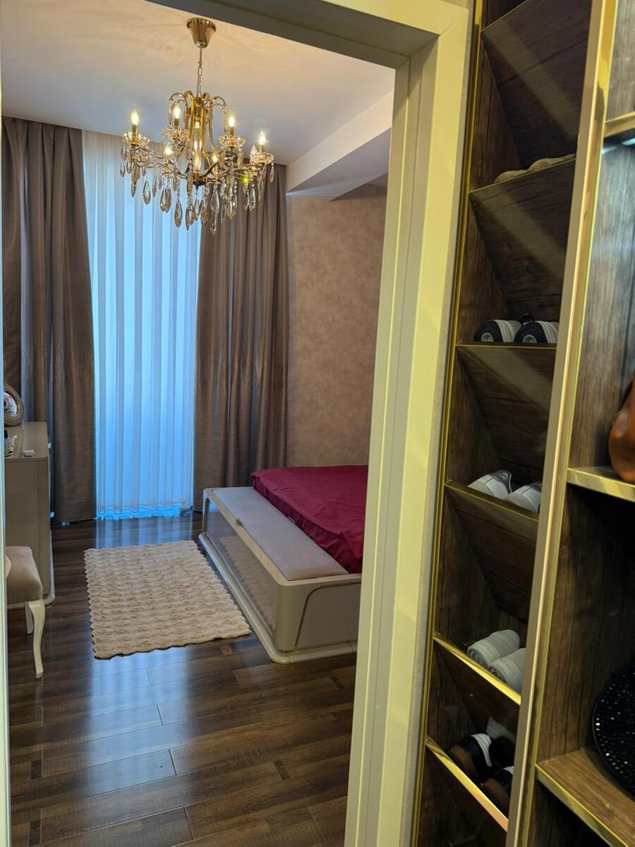 Satılır 4 otaqlı həyət evi/bağ evi 380 m² — Ev, villa, Bakı (8)