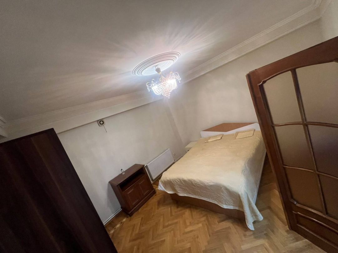 İcarəyə verilir 3 otaqlı köhnə tikili 120 m² — Mənzil, Bakı (6)