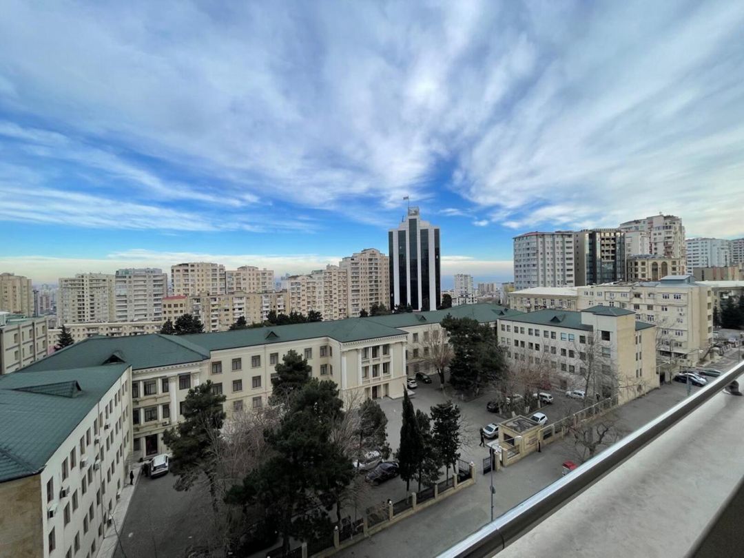Satılır 5 otaqlı yeni tikili 186 m² — Mənzil, Bakı (4)